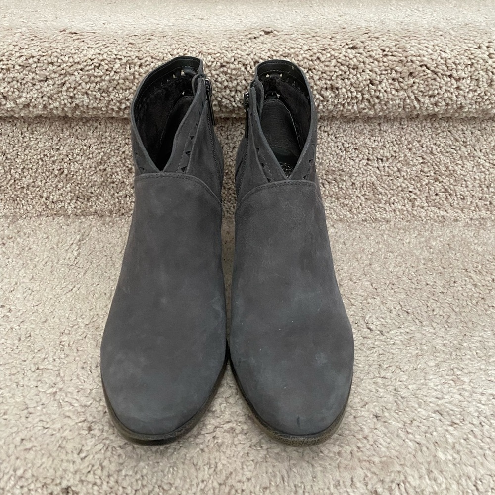 Vince Camuto Fritan ankle suede bootie (New)